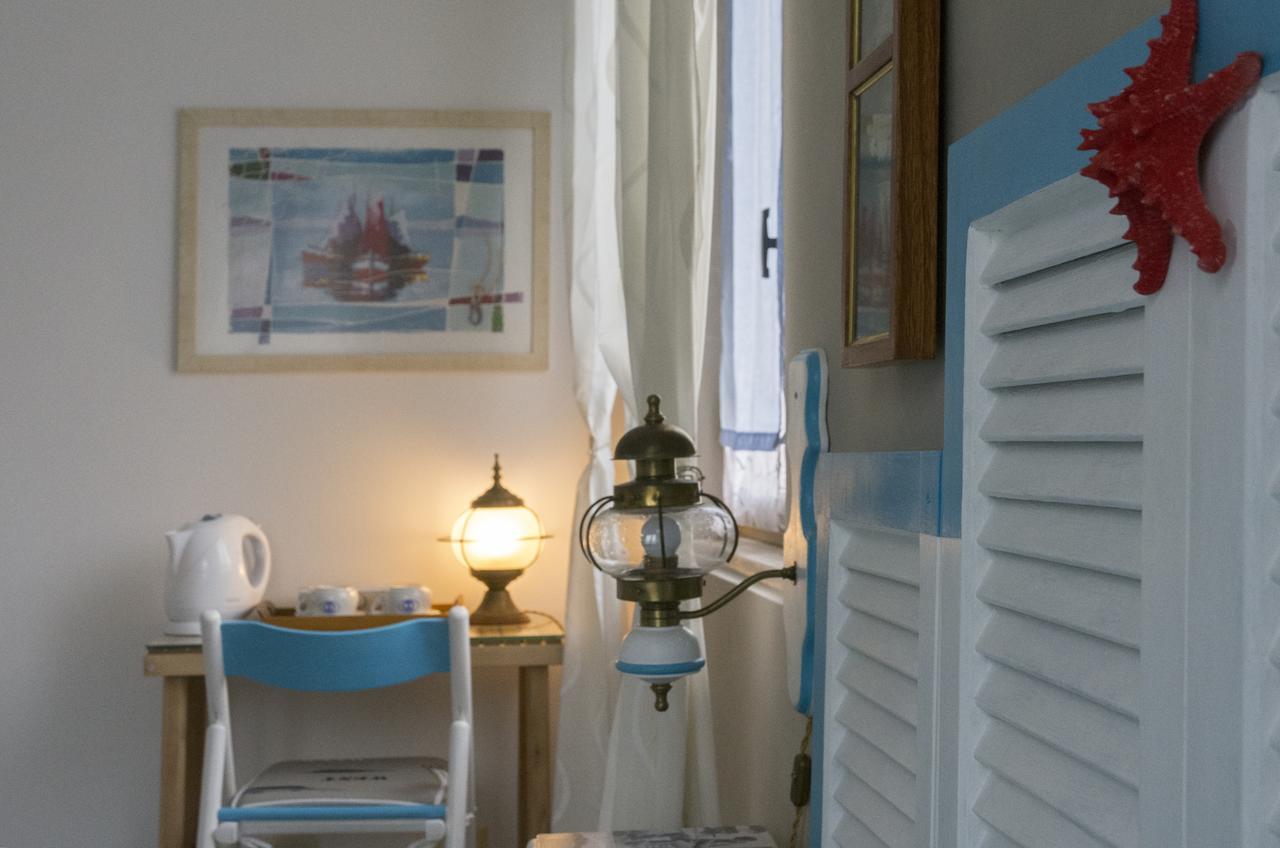La Terra Di Mingo Bed and Breakfast Vado Ligure Εξωτερικό φωτογραφία