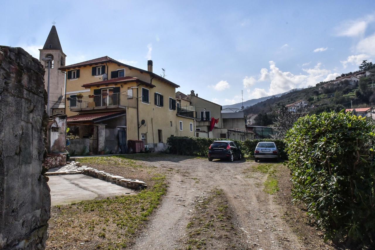 La Terra Di Mingo Bed and Breakfast Vado Ligure Εξωτερικό φωτογραφία