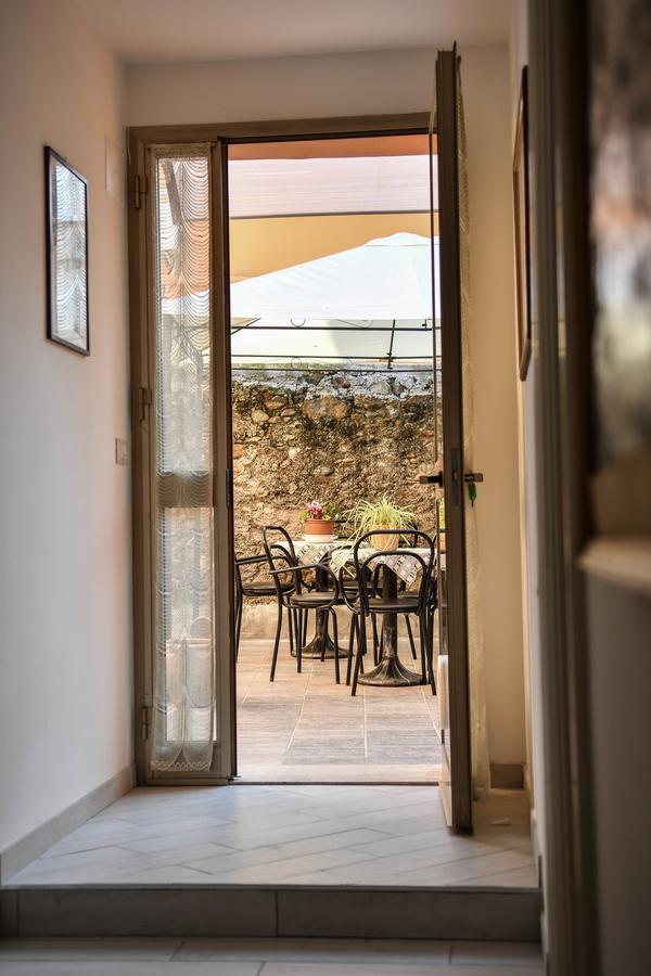 La Terra Di Mingo Bed and Breakfast Vado Ligure Εξωτερικό φωτογραφία