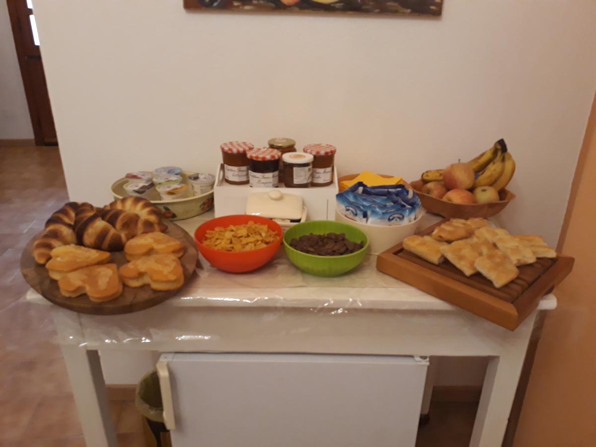 La Terra Di Mingo Bed and Breakfast Vado Ligure Εξωτερικό φωτογραφία