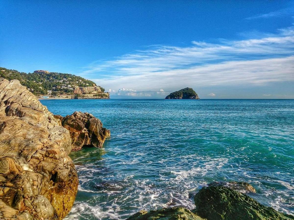 La Terra Di Mingo Bed and Breakfast Vado Ligure Εξωτερικό φωτογραφία
